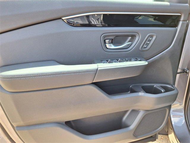 new 2025 Honda Pilot car, priced at $42,253