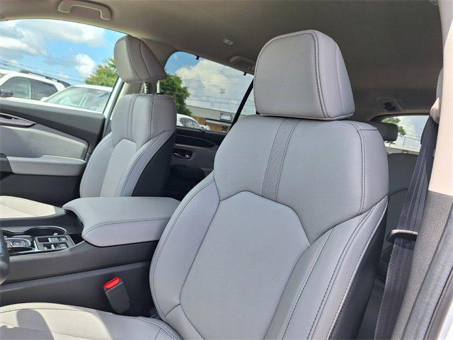 new 2025 Honda Pilot car, priced at $45,405