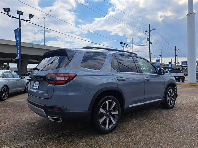 new 2025 Honda Pilot car, priced at $49,350