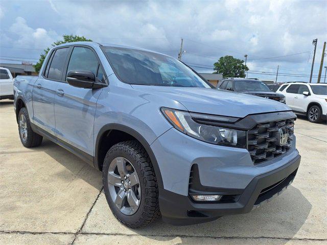 new 2025 Honda Ridgeline car, priced at $45,785