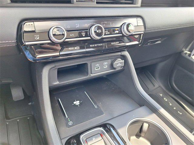 new 2025 Honda Pilot car, priced at $51,305