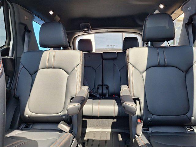 new 2025 Honda Pilot car, priced at $48,258