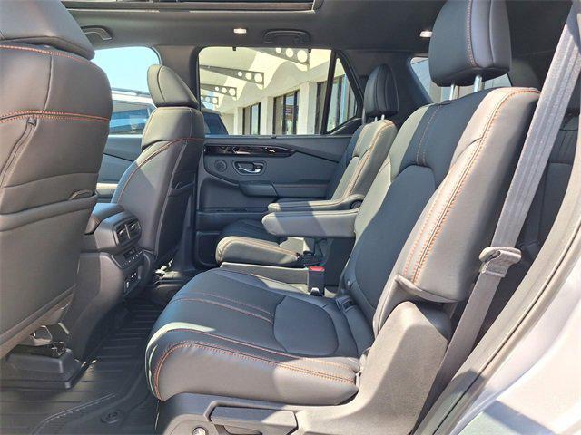 new 2025 Honda Pilot car, priced at $48,258