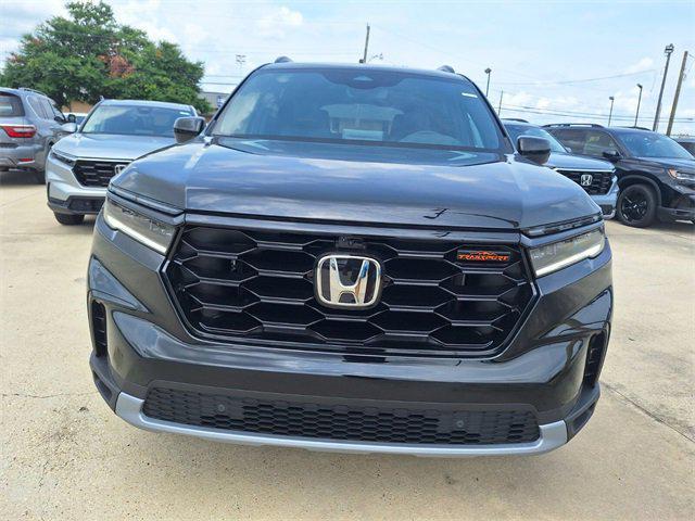 new 2025 Honda Pilot car, priced at $51,330