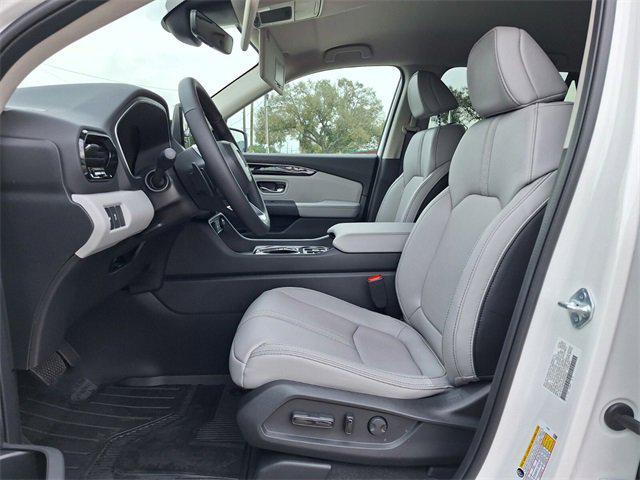new 2025 Honda Pilot car, priced at $43,369