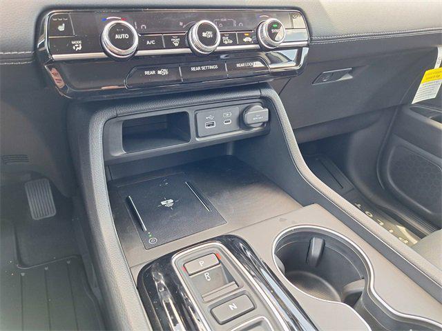 new 2025 Honda Pilot car, priced at $45,405