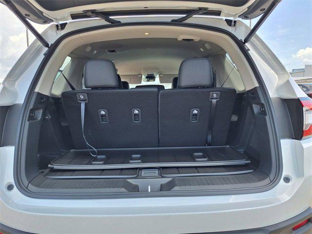 new 2025 Honda Pilot car, priced at $45,405