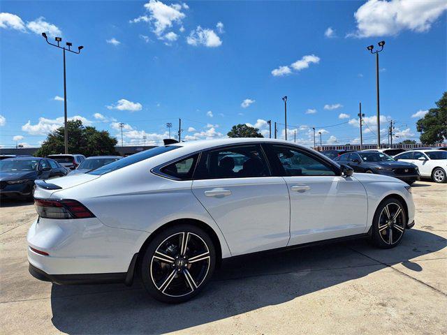 new 2025 Honda Accord Hybrid car, priced at $33,699