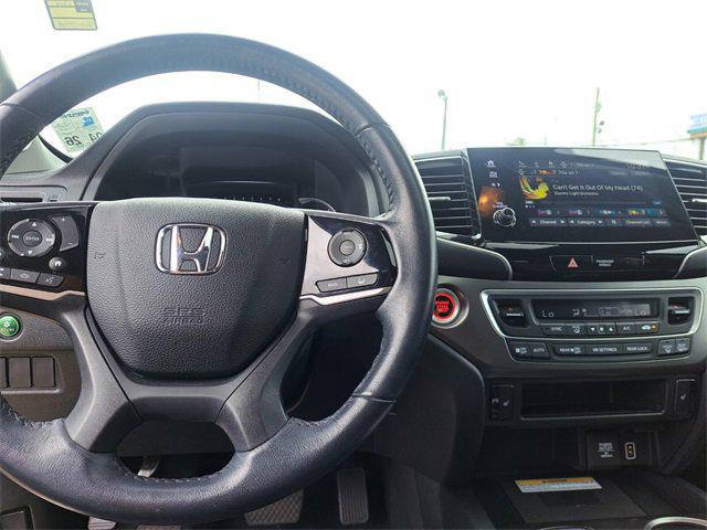 used 2022 Honda Pilot car, priced at $32,998