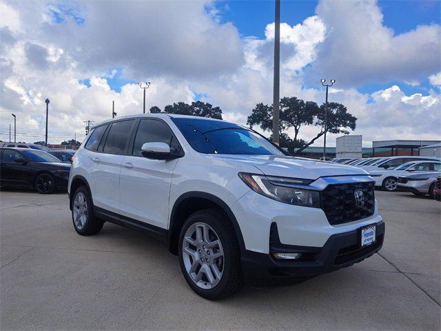 new 2025 Honda Passport car, priced at $42,593