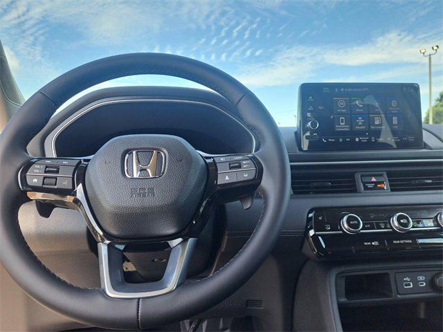 new 2025 Honda Pilot car, priced at $45,350