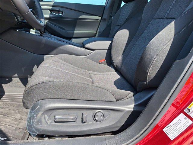 new 2025 Honda Accord Hybrid car, priced at $33,654