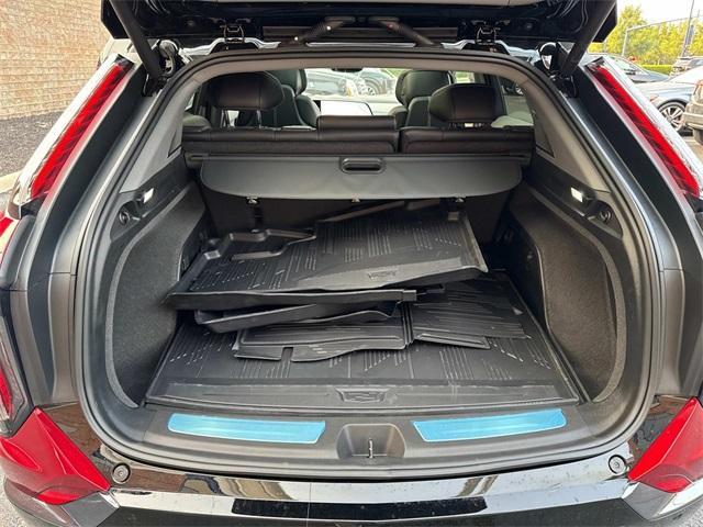 new 2025 Cadillac OPTIQ car, priced at $58,601