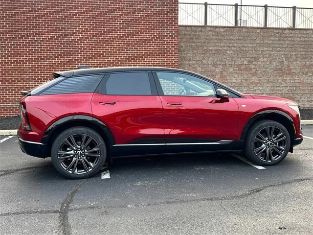 new 2025 Cadillac OPTIQ car, priced at $58,601