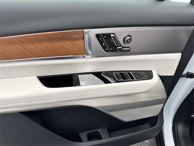 new 2026 Cadillac VISTIQ car