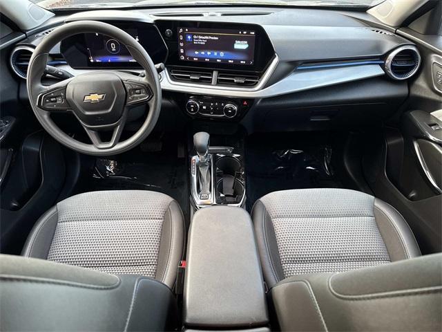 used 2024 Chevrolet Trax car, priced at $18,990