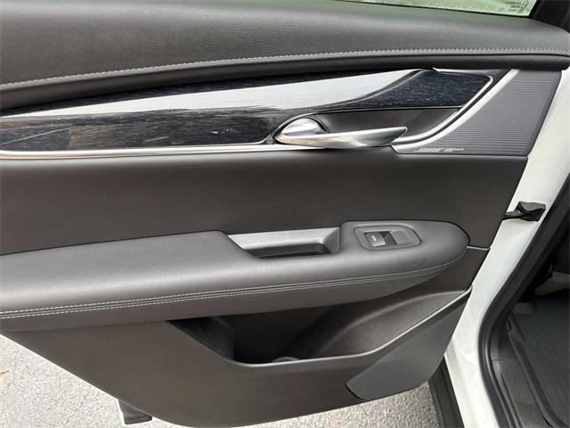used 2022 Cadillac XT5 car, priced at $26,991