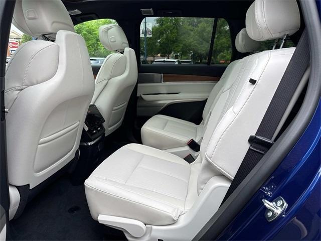 new 2026 Cadillac VISTIQ car, priced at $82,845