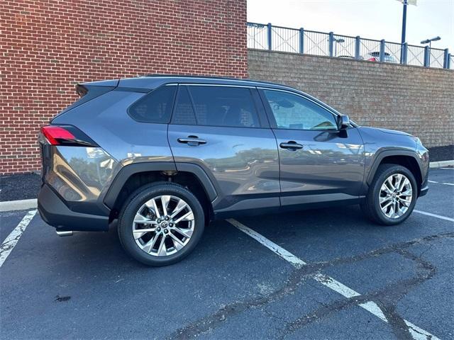 used 2021 Toyota RAV4 car, priced at $27,989