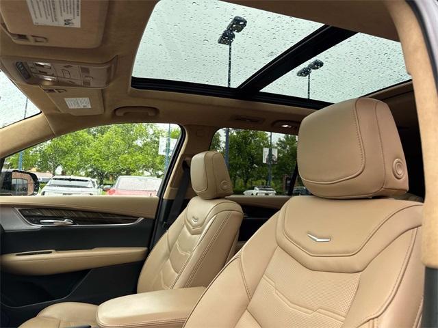 used 2022 Cadillac XT6 car, priced at $41,499