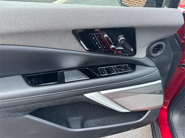 new 2025 Cadillac OPTIQ car, priced at $58,726