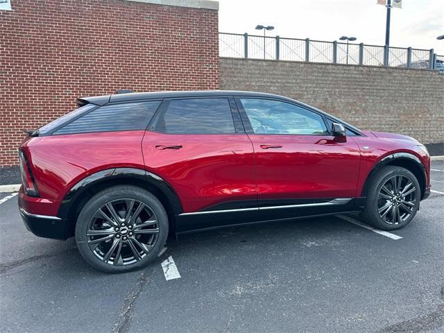 new 2025 Cadillac OPTIQ car, priced at $58,726
