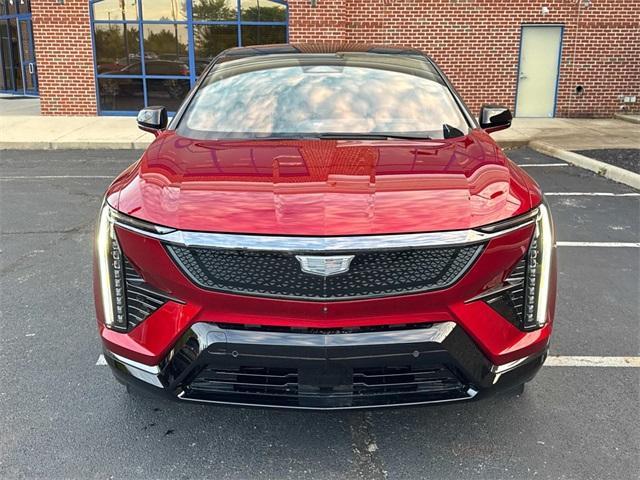 new 2025 Cadillac OPTIQ car, priced at $58,726