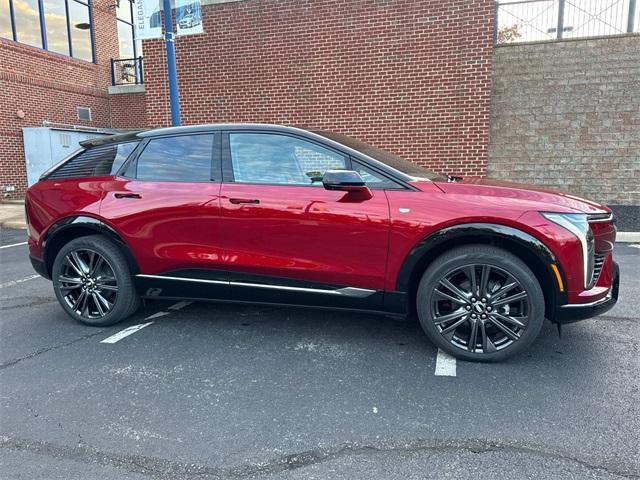 new 2025 Cadillac OPTIQ car, priced at $58,726