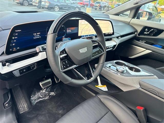 new 2025 Cadillac OPTIQ car, priced at $58,726