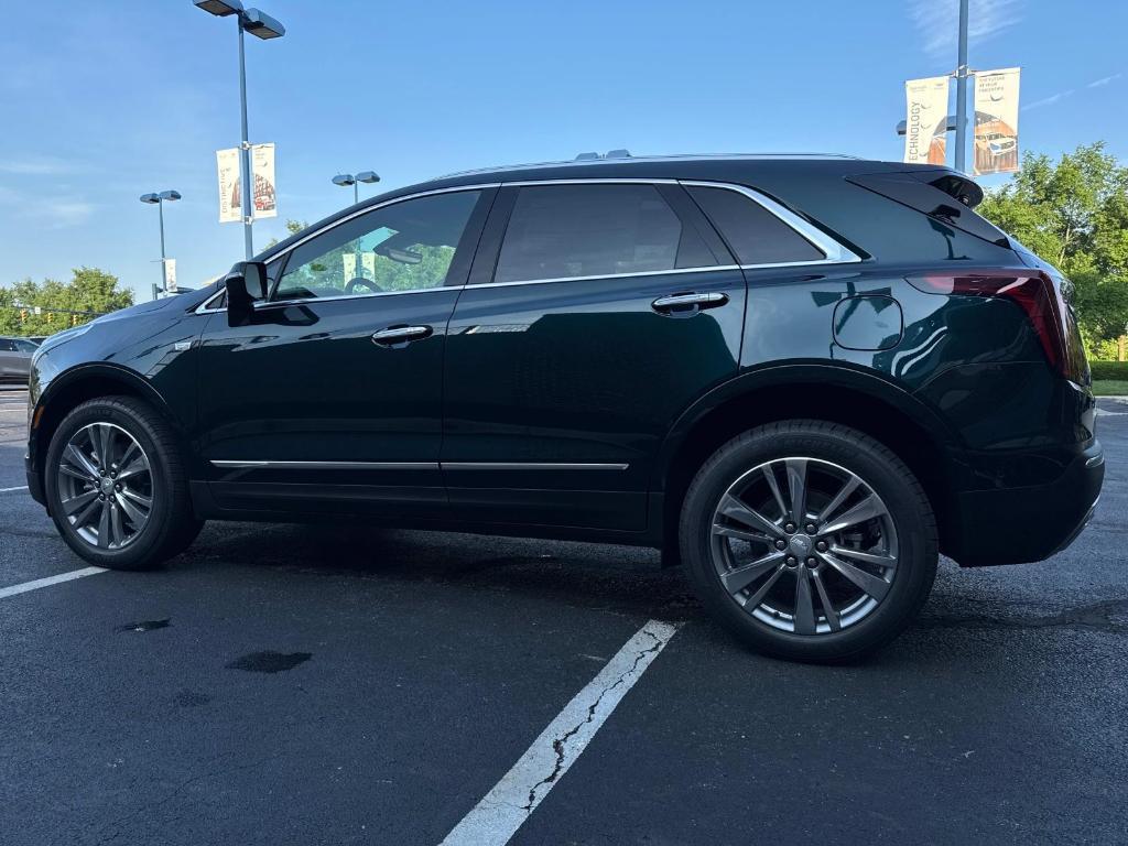 new 2025 Cadillac XT5 car, priced at $58,915