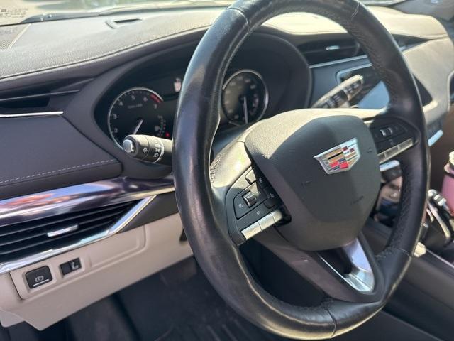 used 2022 Cadillac XT4 car, priced at $27,939