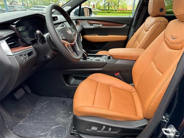 new 2025 Cadillac XT5 car, priced at $56,310