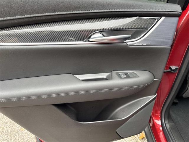 used 2023 Cadillac XT5 car, priced at $37,881