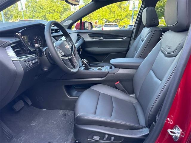 new 2025 Cadillac XT5 car, priced at $59,265