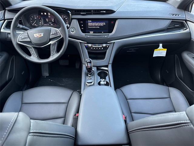 new 2025 Cadillac XT5 car, priced at $59,265