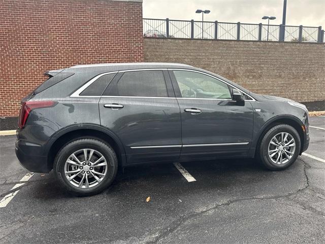 used 2022 Cadillac XT5 car, priced at $36,333
