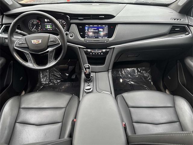 used 2022 Cadillac XT5 car, priced at $36,333