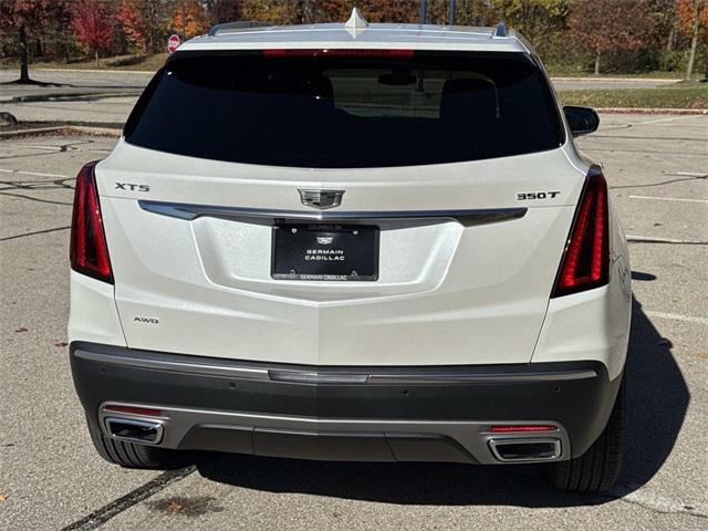 new 2025 Cadillac XT5 car, priced at $56,999