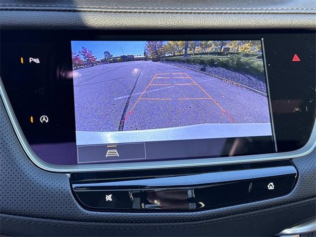 new 2025 Cadillac XT5 car, priced at $56,999