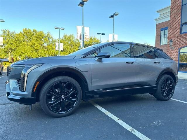 new 2025 Cadillac OPTIQ car, priced at $62,455