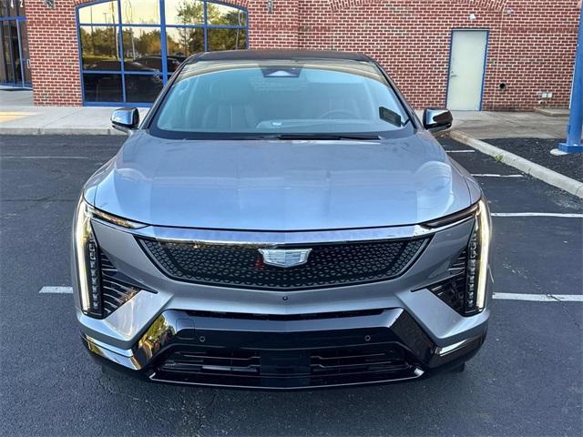 new 2025 Cadillac OPTIQ car, priced at $62,455