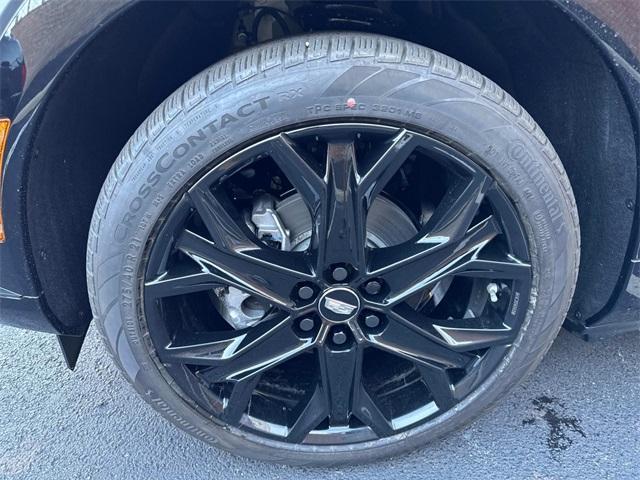 new 2025 Cadillac OPTIQ car, priced at $62,455