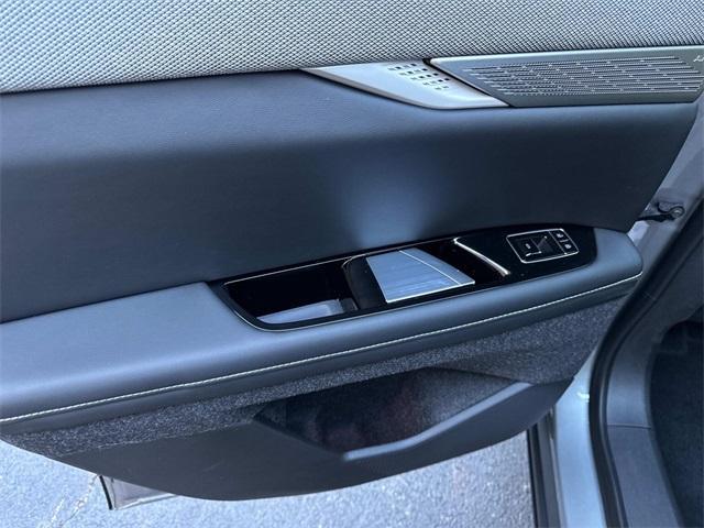 new 2025 Cadillac OPTIQ car, priced at $62,455