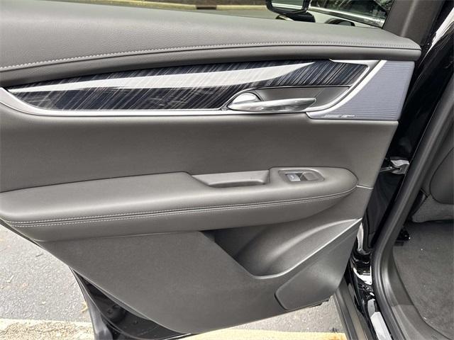 new 2025 Cadillac XT6 car, priced at $61,590