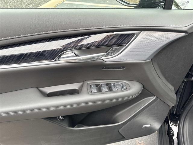 new 2025 Cadillac XT6 car, priced at $61,590