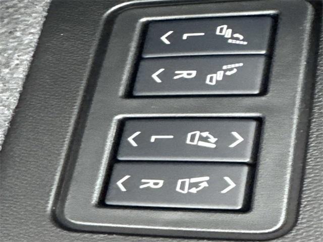 new 2025 Cadillac XT6 car, priced at $61,590