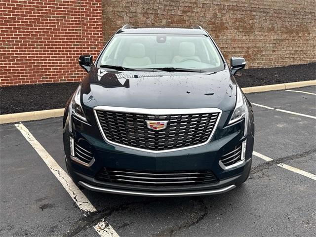 new 2025 Cadillac XT5 car, priced at $54,325