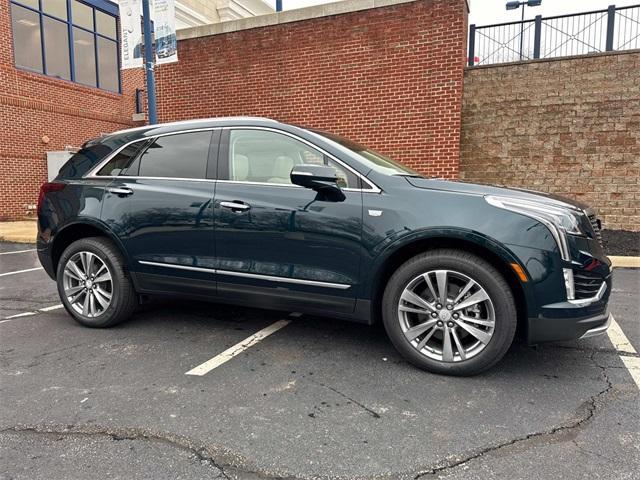 new 2025 Cadillac XT5 car, priced at $54,325