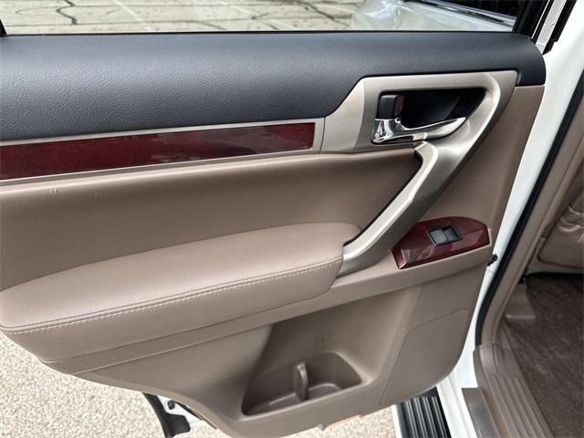 used 2015 Lexus GX 460 car, priced at $25,991