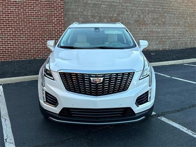 new 2025 Cadillac XT5 car, priced at $54,690